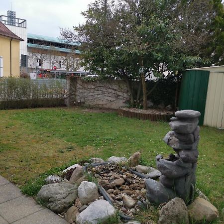 Gute Laune Mit Terrasse Und Garten Zentral FDH المظهر الخارجي الصورة